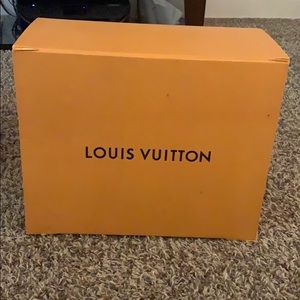 Louis Vuitton box